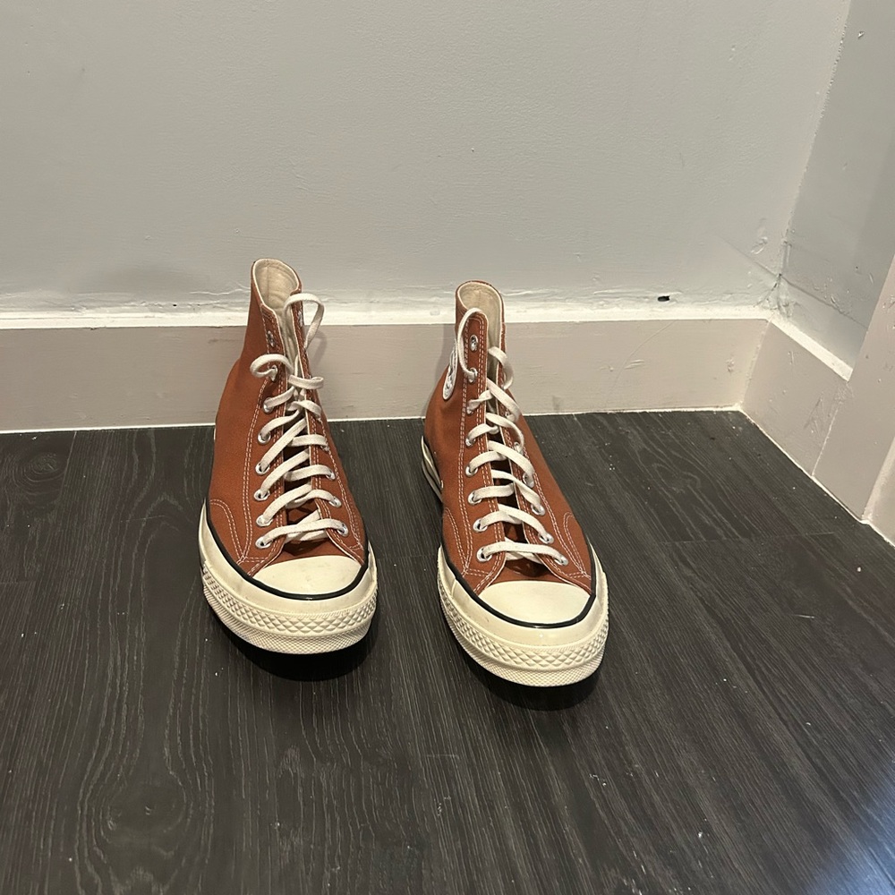 Converse Chuck 70 lightly used RARE 10